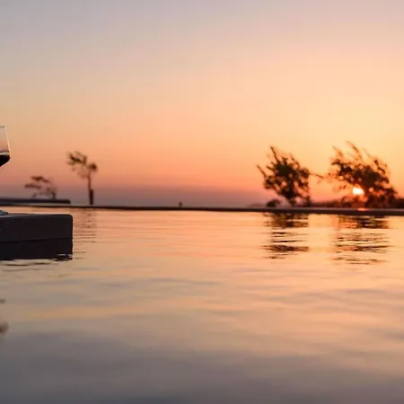 Magical Santorini 3 Bedrooms Royal Solstice Retreat Private Pool Sunset View Pyrgos Villa Ormos Athinios